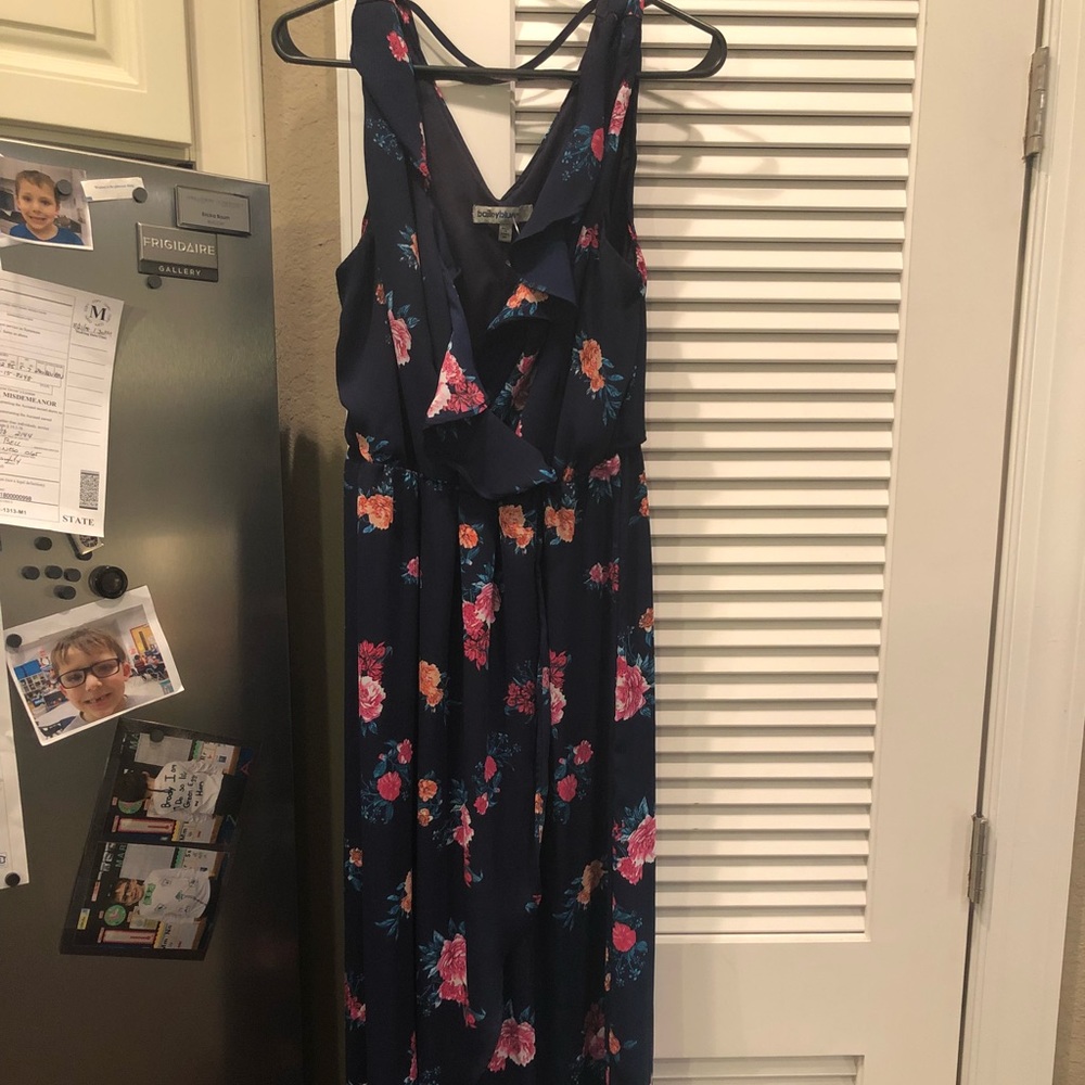 Floral dress with a slit